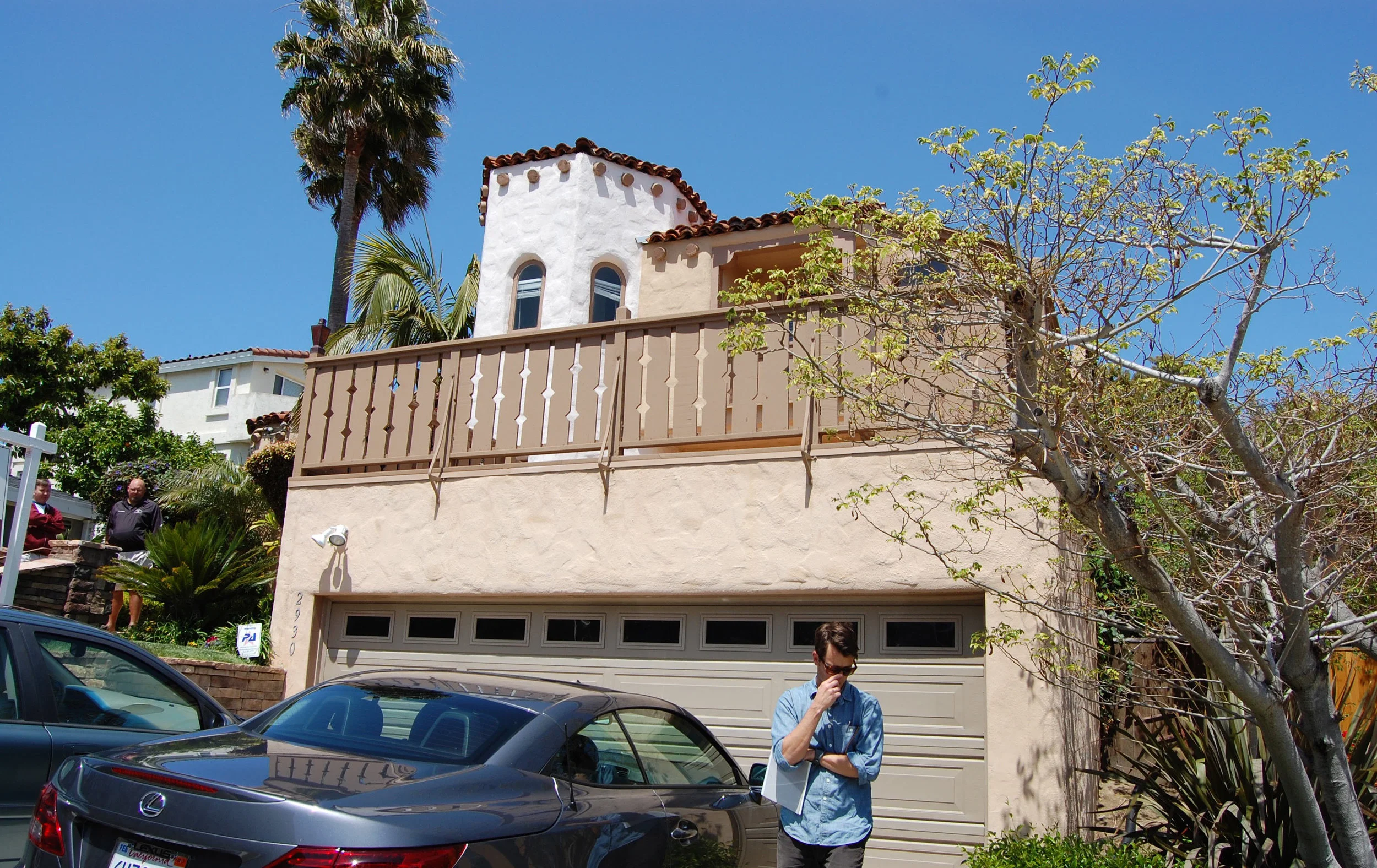 La Playa Residence Exterior - Before Renovation