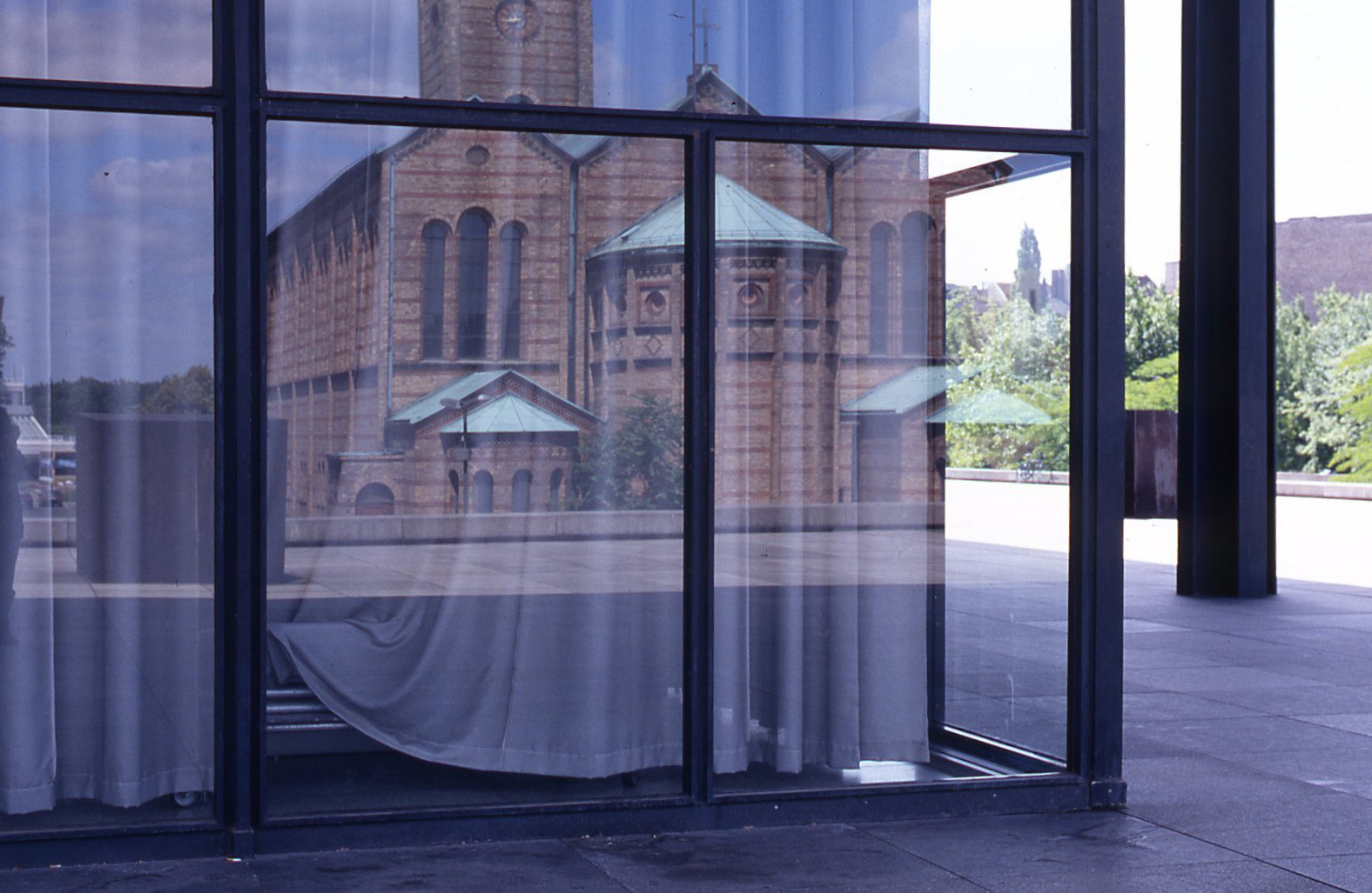  New National Gallery, Berlin, Germany 