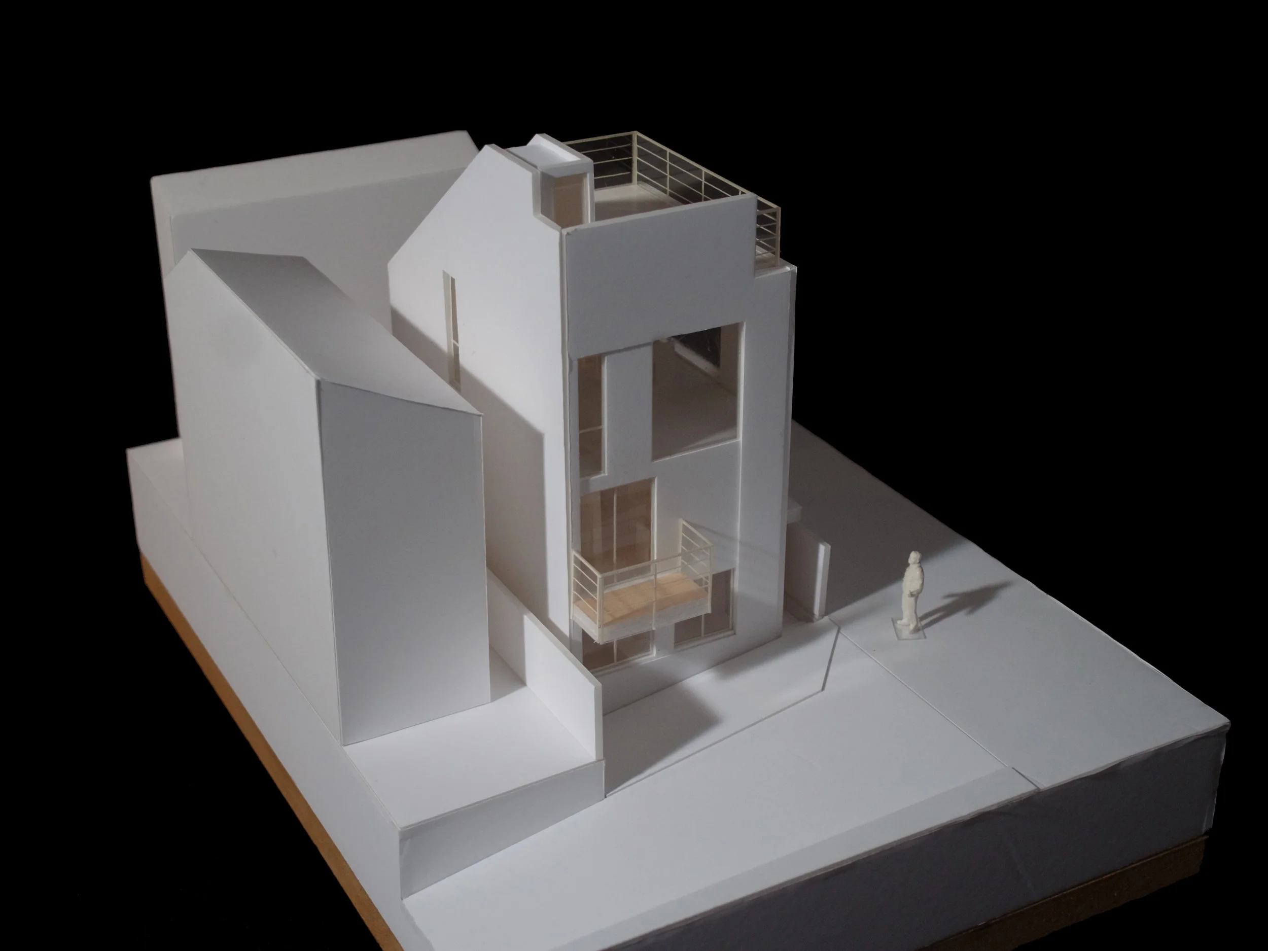  MODEL 