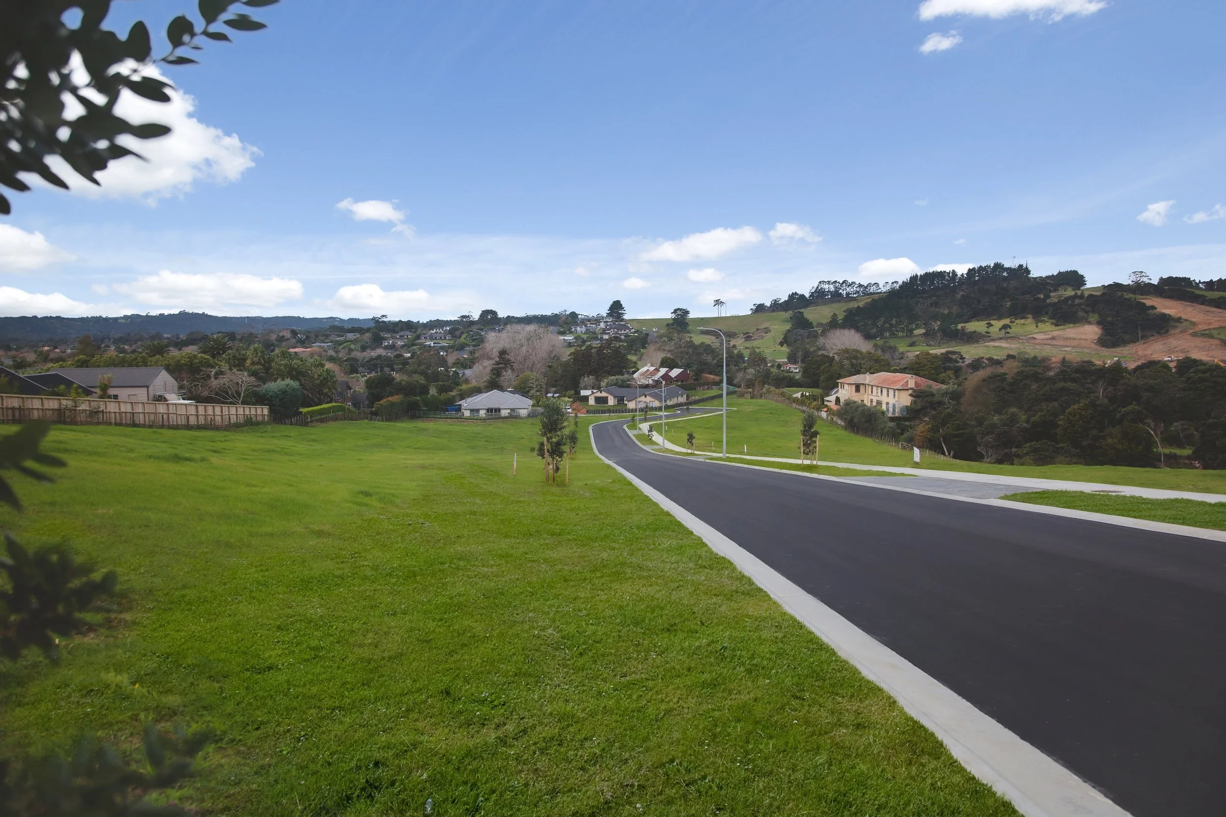 Traverse-Property-Sections-For-Sale-Sites-Waimauku-Solan-Drive-West-Auckland-Land-Real-Estate-Blocks-Build-Dream-Home-Muriwai-Riverhead-Kumeu-Woodhill-Golf-Surf-Bike-Shop-Beer-Wine-Paul-Fearon-Kent-Kari-4404.jpg