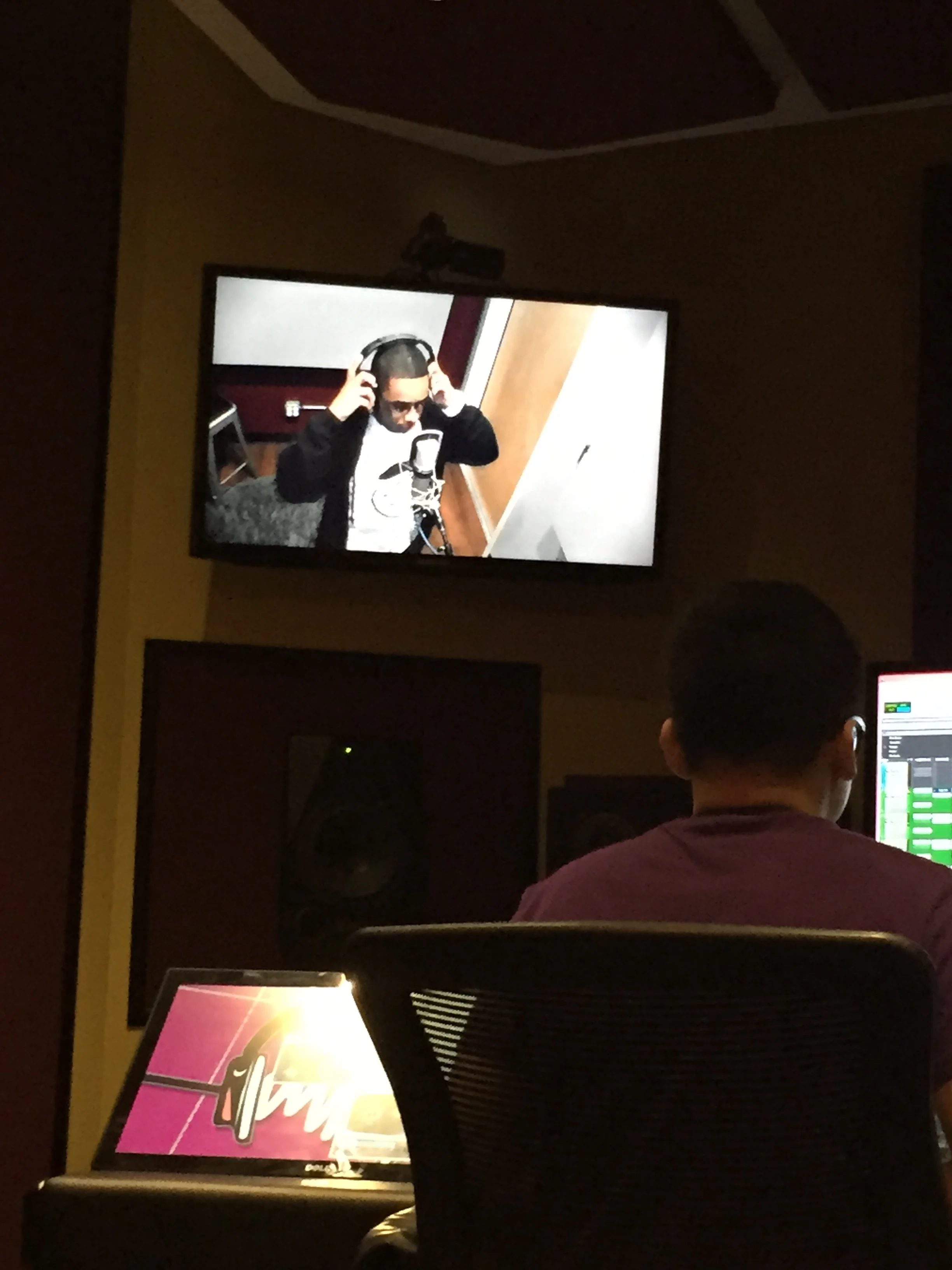 In Studio Experience with Byron Bank