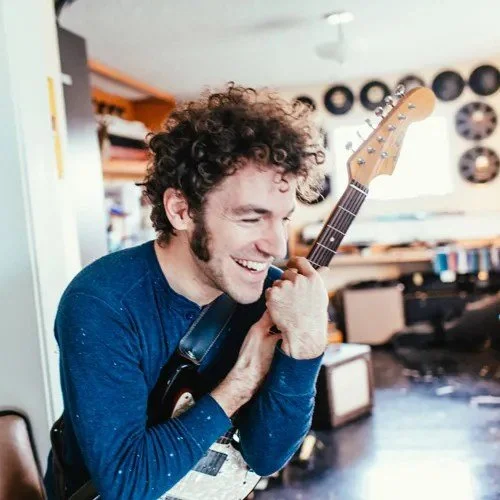 It&rsquo;s Thursday. That means Eric Blu &amp; the Soul Revue at @timstavernseattle tonight &mdash; and this week we&rsquo;ve got @guiltytyler  opening at 7pm.

Come early. Catch the opener. Grab a drink.
Then let&rsquo;s have some fun with good tune