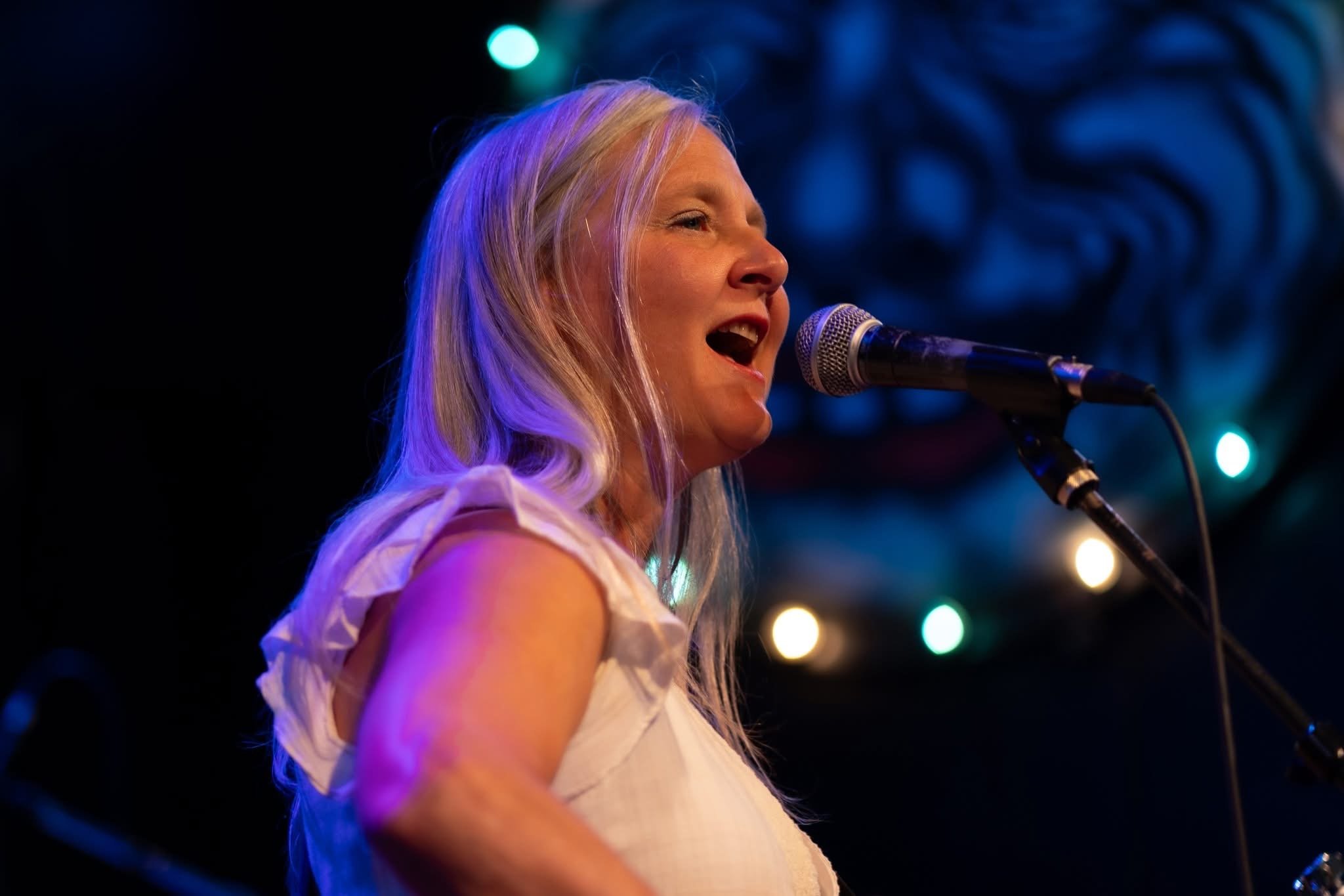 GIGS4U ARTIST SPOTLIGHT: CAMI VOSS