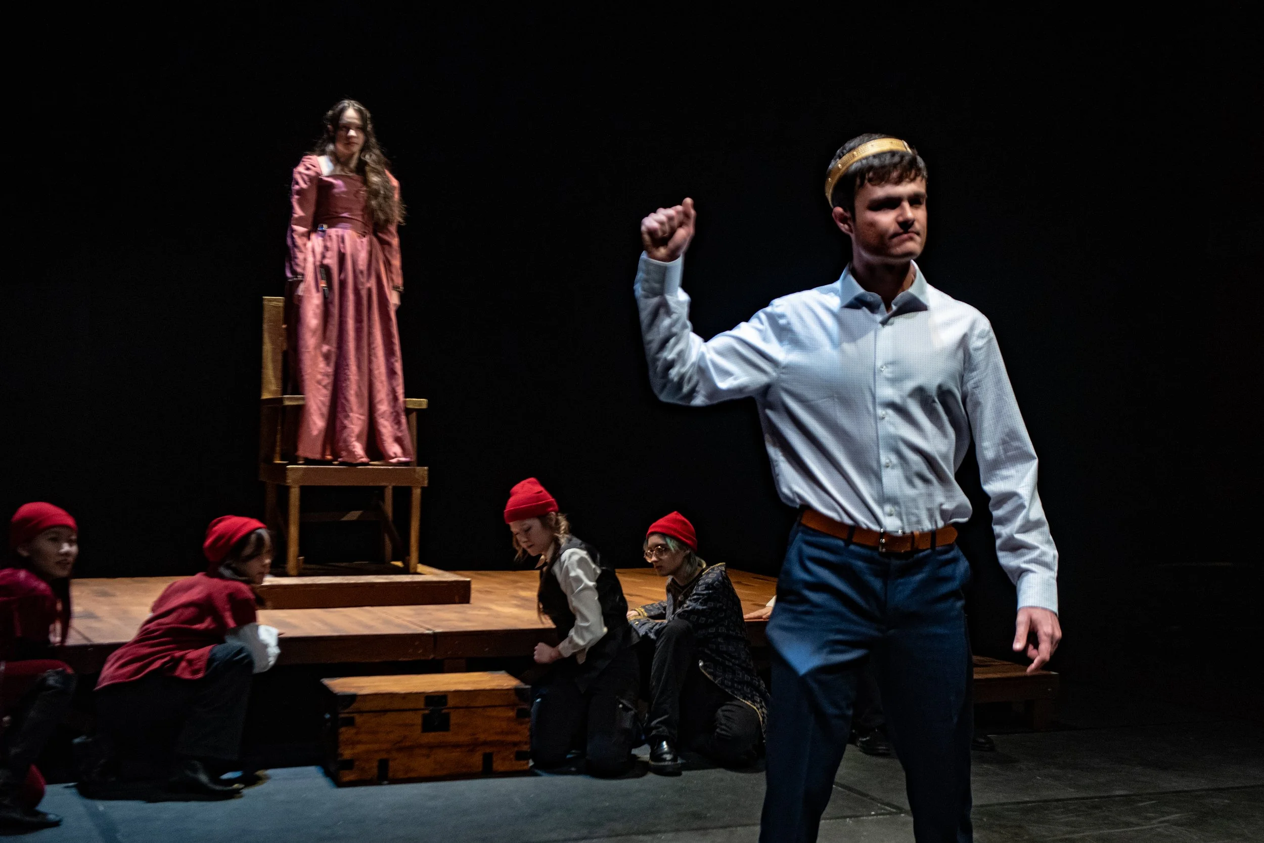 henry-v-mit-shakespeare-ensemble.jpg