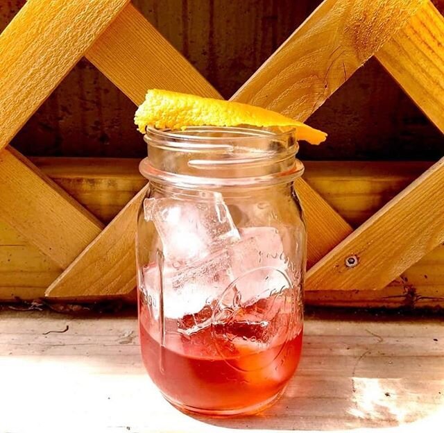 We&rsquo;re loving this home cocktail , a spin on the Negroni from @ramithemixologist ✨ &ldquo;The Hipster Negroni&rdquo; &bull;
Svöl Aquavit 
Campari 
Lagunitas Beermouth IPA 
#svölaquavit #cocktailsathome