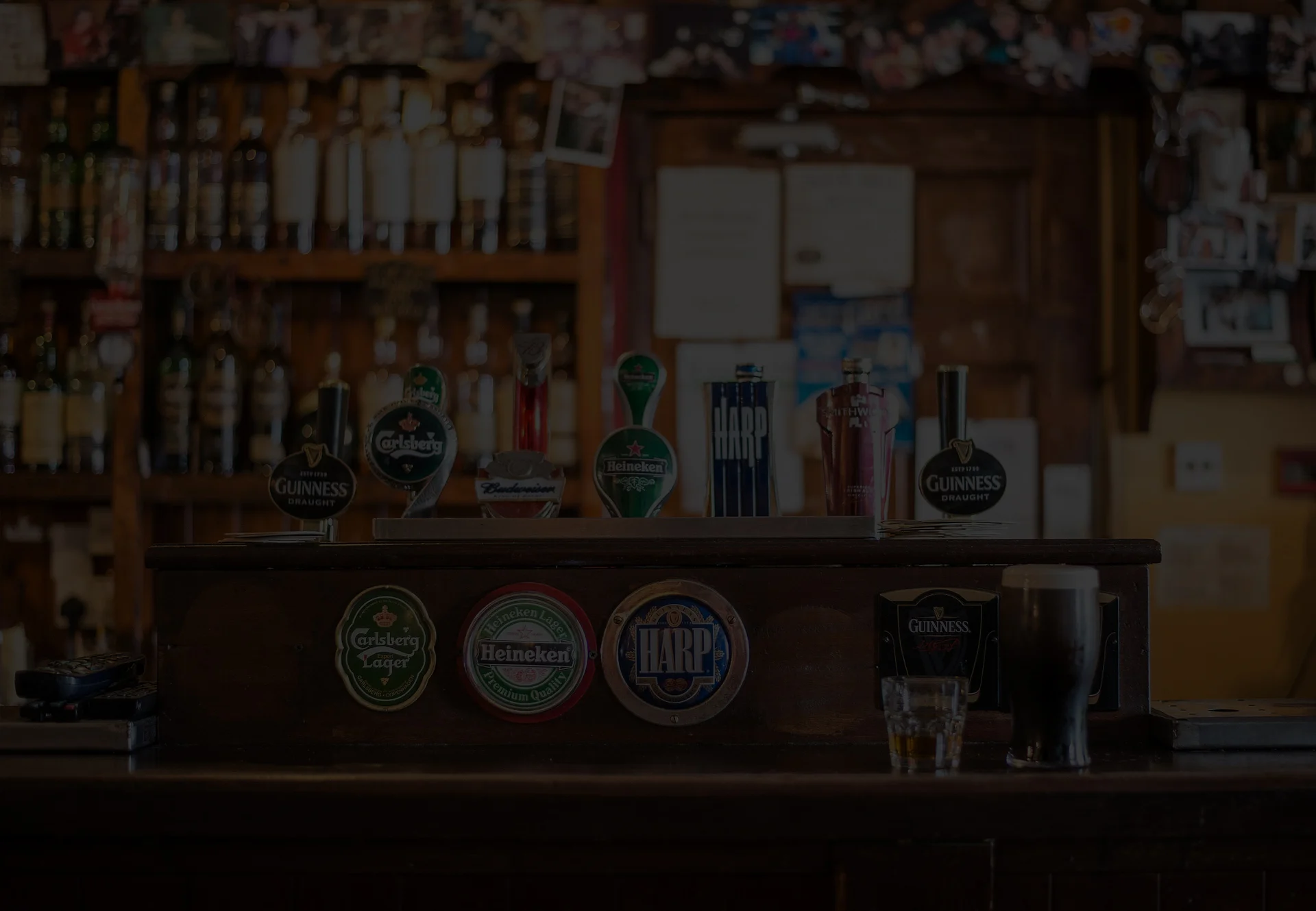 bar-dark.jpg