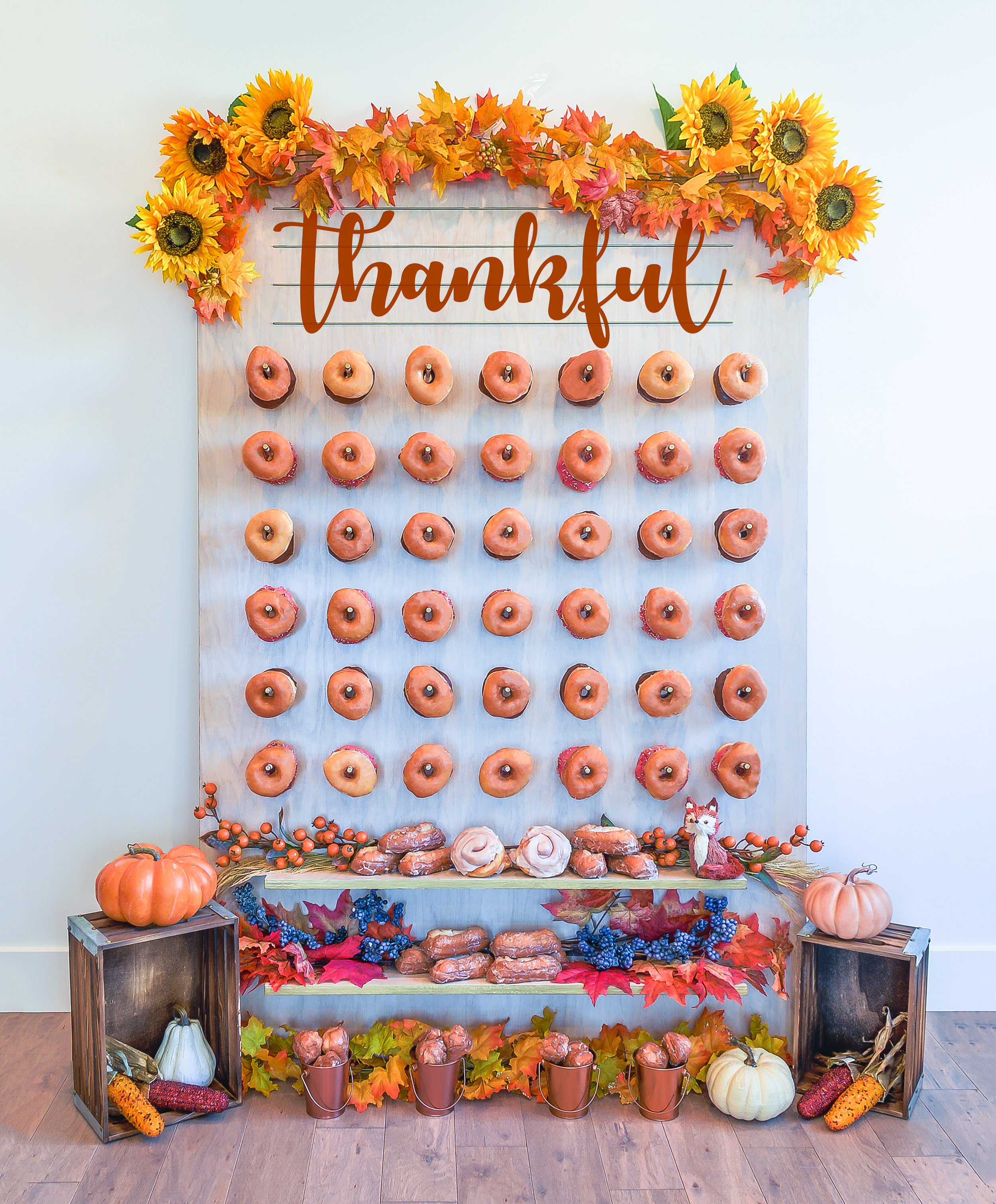 Thanksgiving Fall Donut Wall || Primo's Donuts Los Angeles