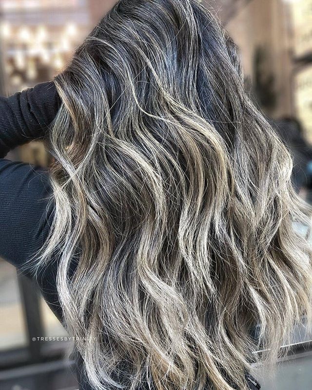 Can we just stop and admire this transformation, please!!!!! Done the talented @tressesbytrinity 🥰 *Swipe to see the different angles and Before * #vancouverhairstylist#edmontonhair#hairextensionspecialist#balayage#yvr#hairpainting#jointhecult#yeg#v