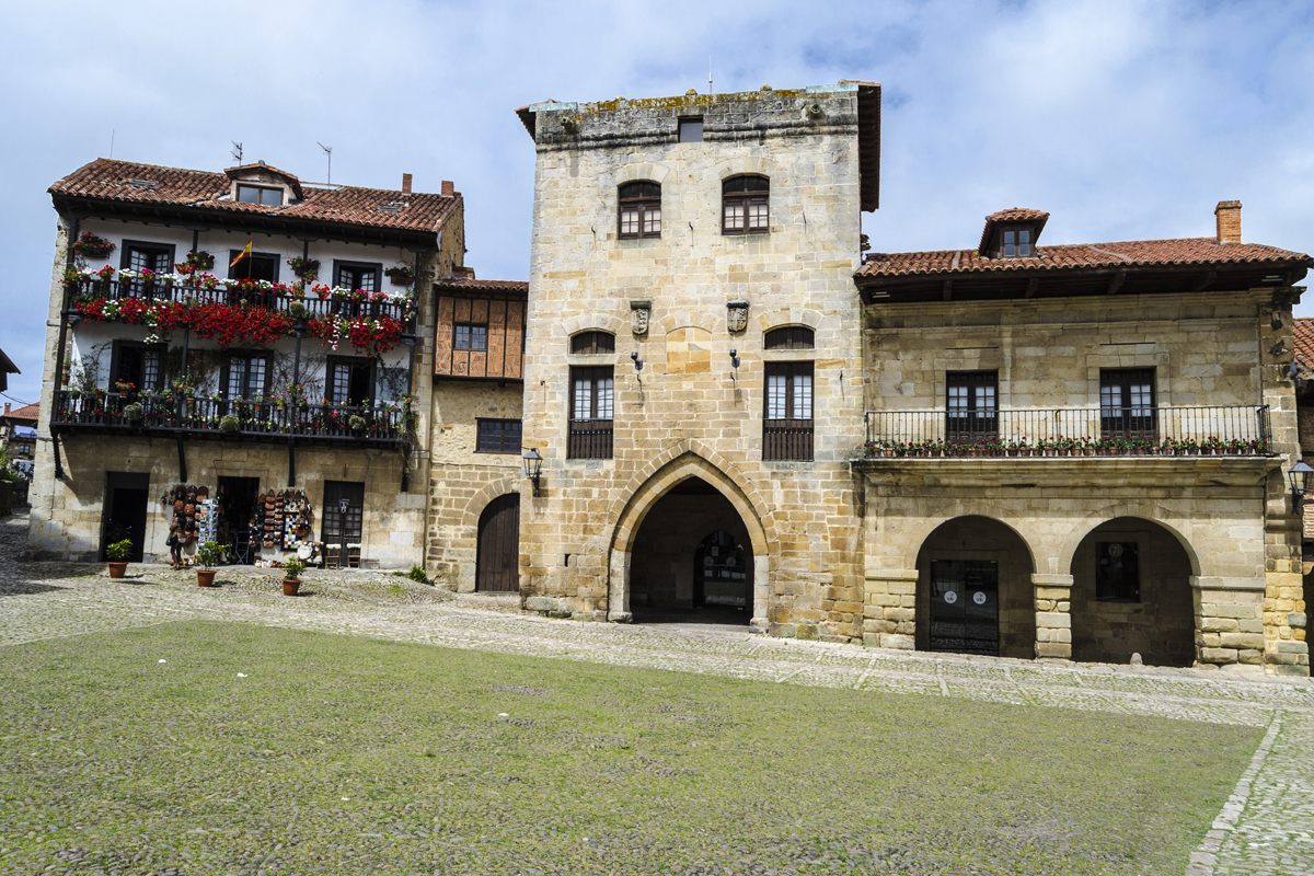 Plaza Mayor de Santillana del Mar (Cantabria)