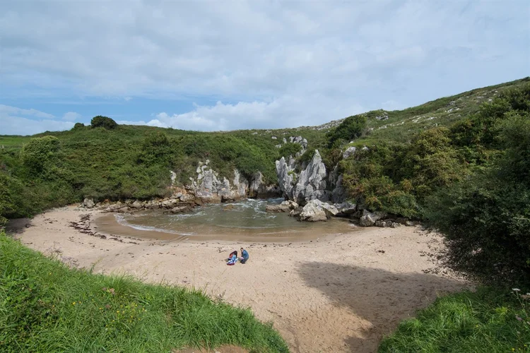 Las playas más bonitas de Asturias - Gulpiyuri
