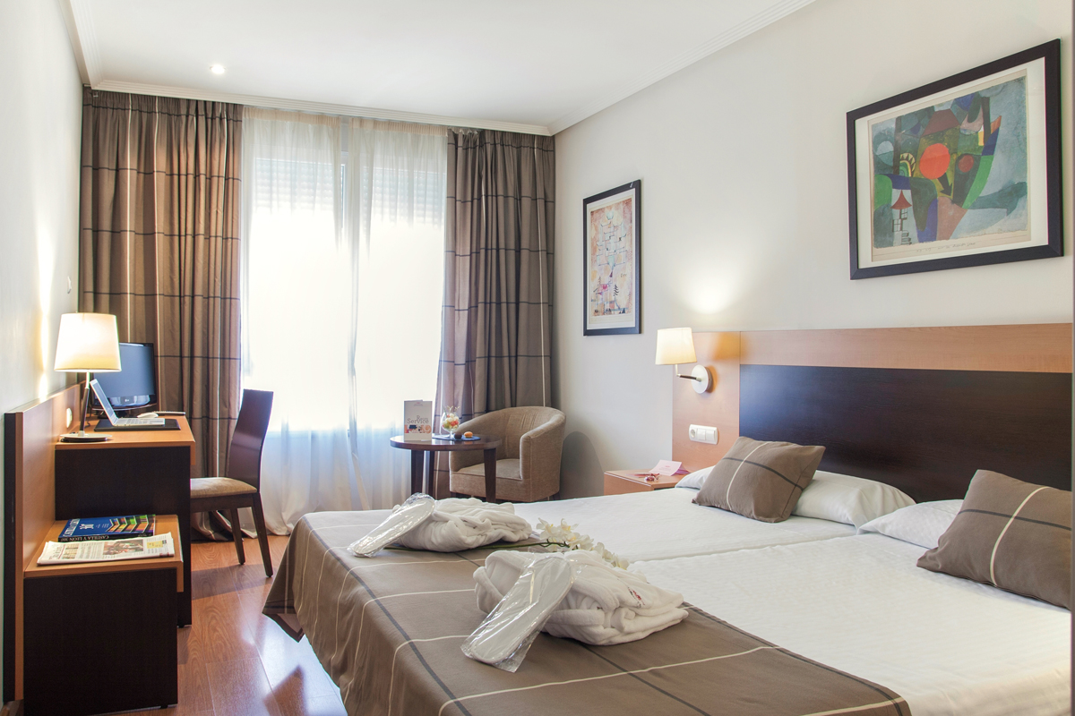 hotel-infantas-de-leon.jpg