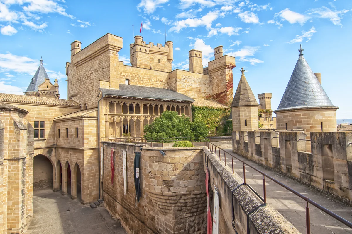 Los 10 castillos más bonitos de España - Palacio Real de Olite (Navarra)