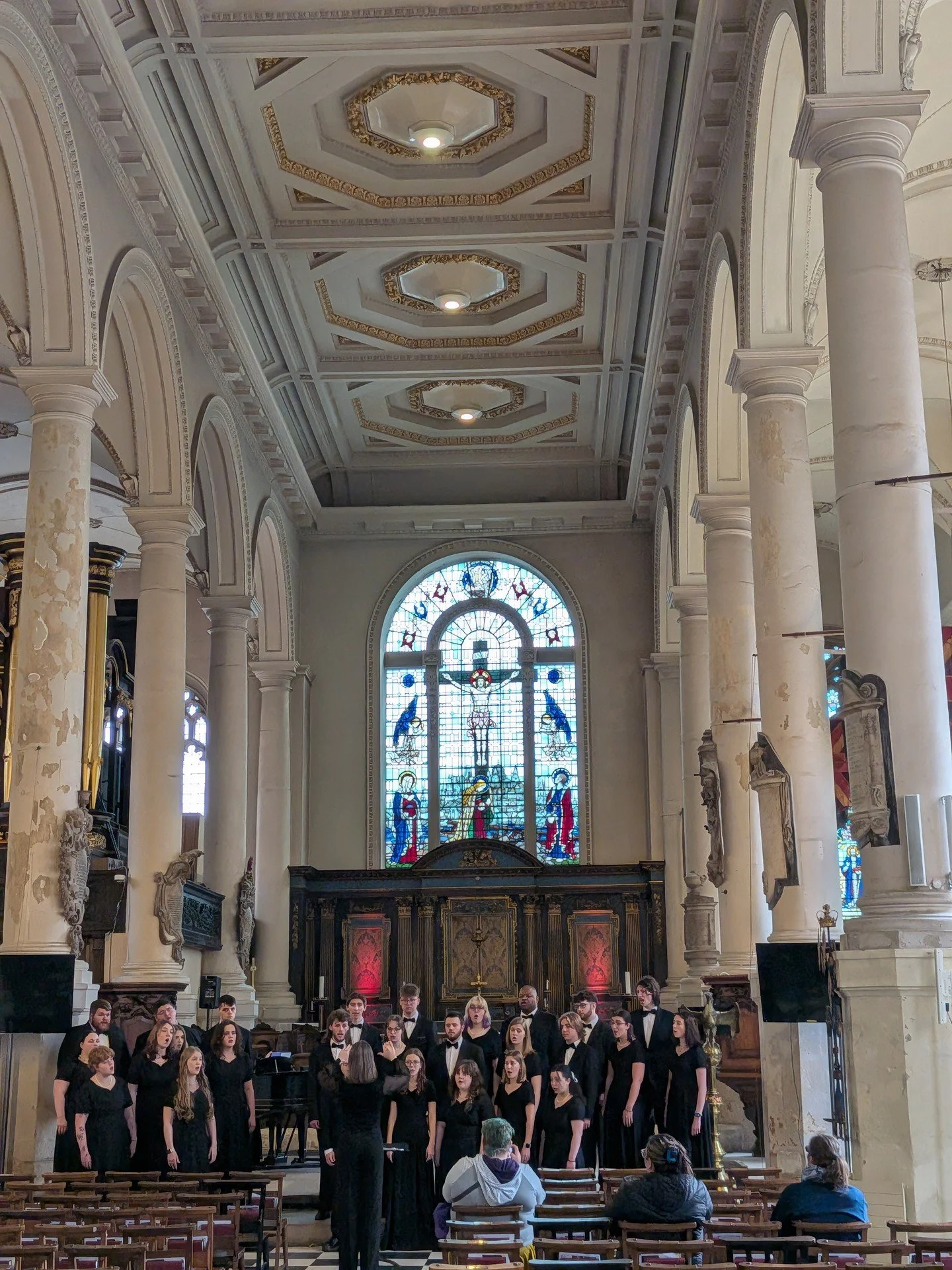 Most Friday lunchtimes we host the wonderful Music-at-Hill Midtown Concerts from 1pm (free admission, retiring collection) visit hsl.church/events to learn what's happening at #HolySepulchreLondon the #NationalMusiciansChurch (featured: Anglo Educati