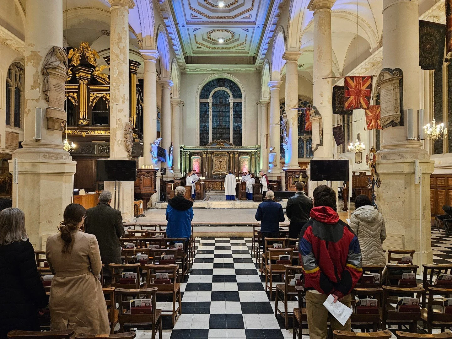 Join us for Choral Evensong today from 5.15pm, free to attend and all welcome! Stay afterwards for some wine and conversation