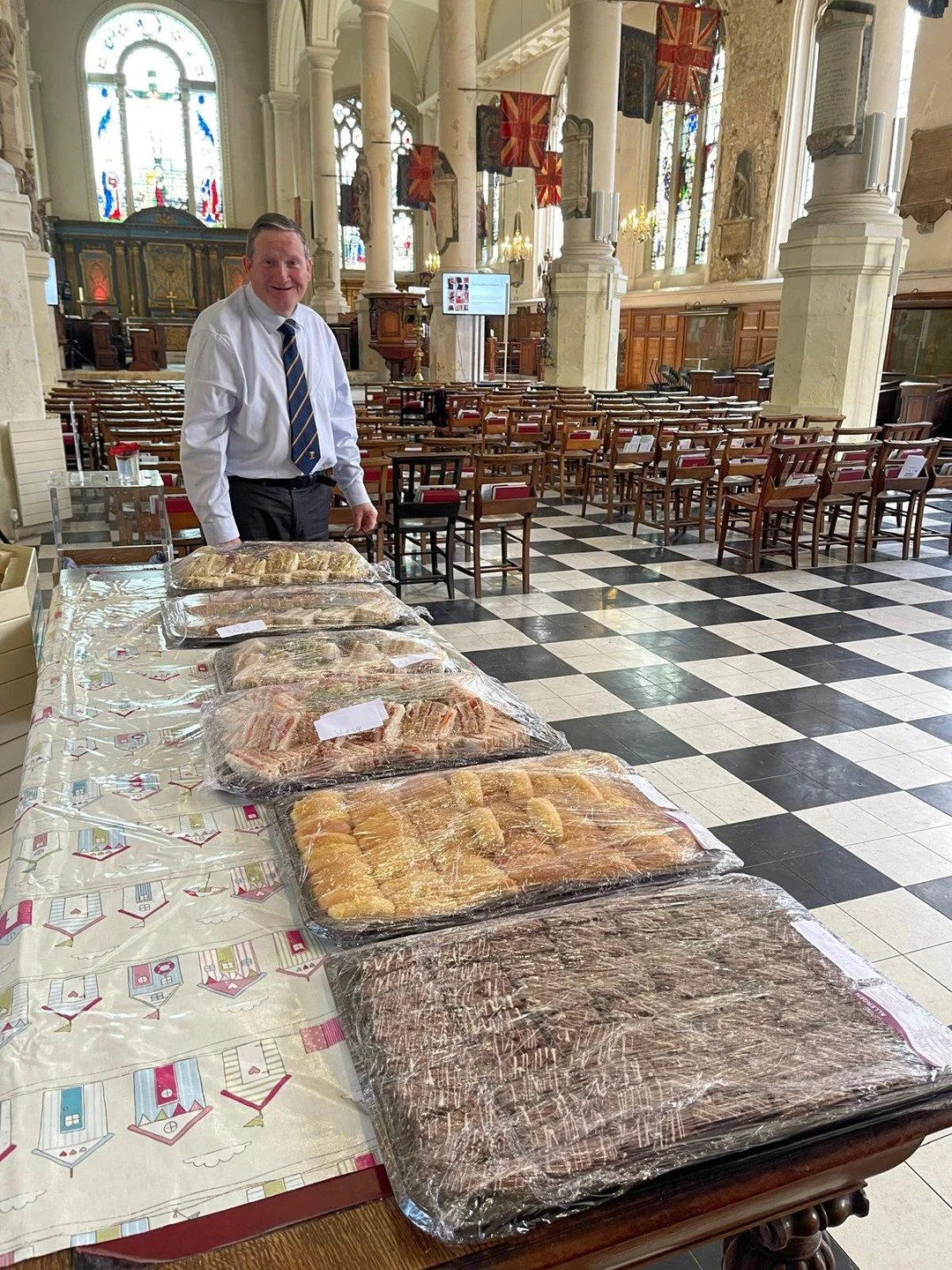 Thanks so much to @_thomasfranks Thomas Franks Foundation thomasfranks.com/charity  for donating food for our recent choir performances including from the Met Police Choir. Join us via hsl.church/events for more!