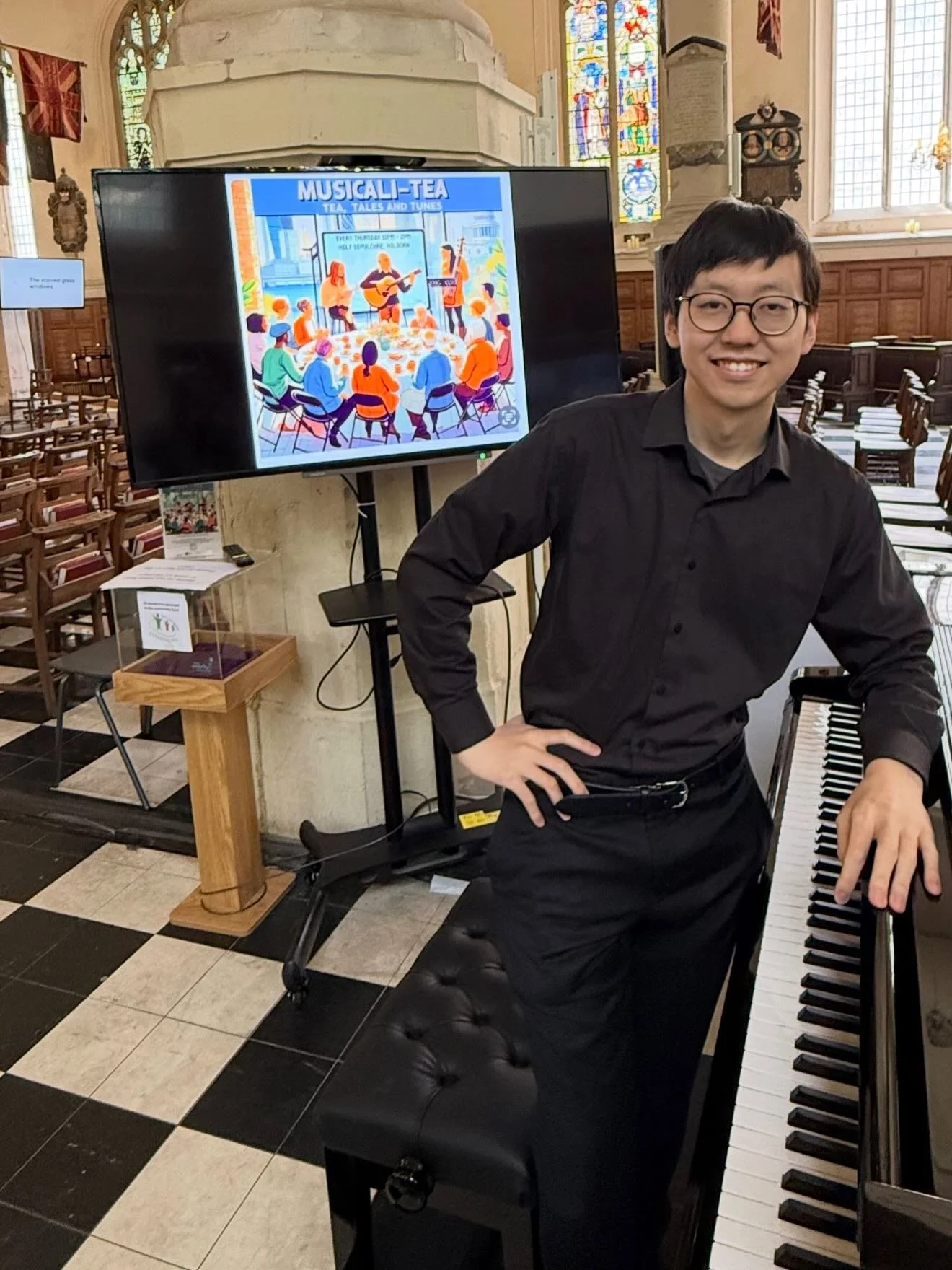 Our weekly community event 🎶Musicali-Tea🎶 every Thursday (12-2pm) with beautiful music from @linxuzhang 🎹 @yiyao_piano @katy_flute 🪈✨ and support from our @city_of_london_guides Sally Horton with the Fascinating Facts talk.
We value our wonderful
