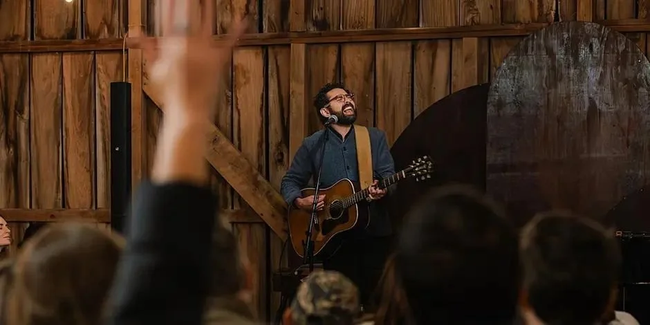 Pray As You Go presents Jon Guerra + friends on The Jesus Album Tour