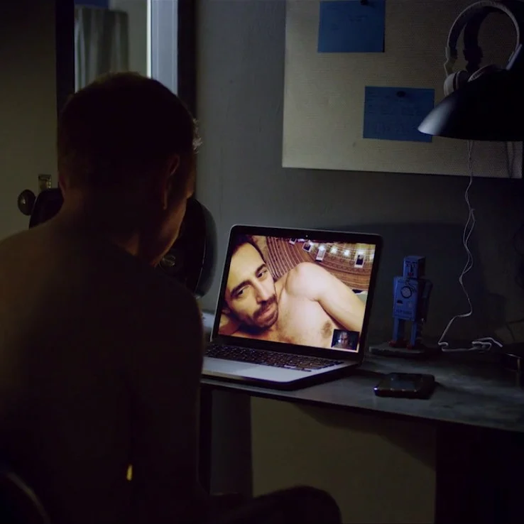 Photo+1+Touchscreen_-_Production_Still+%282%29.jpg