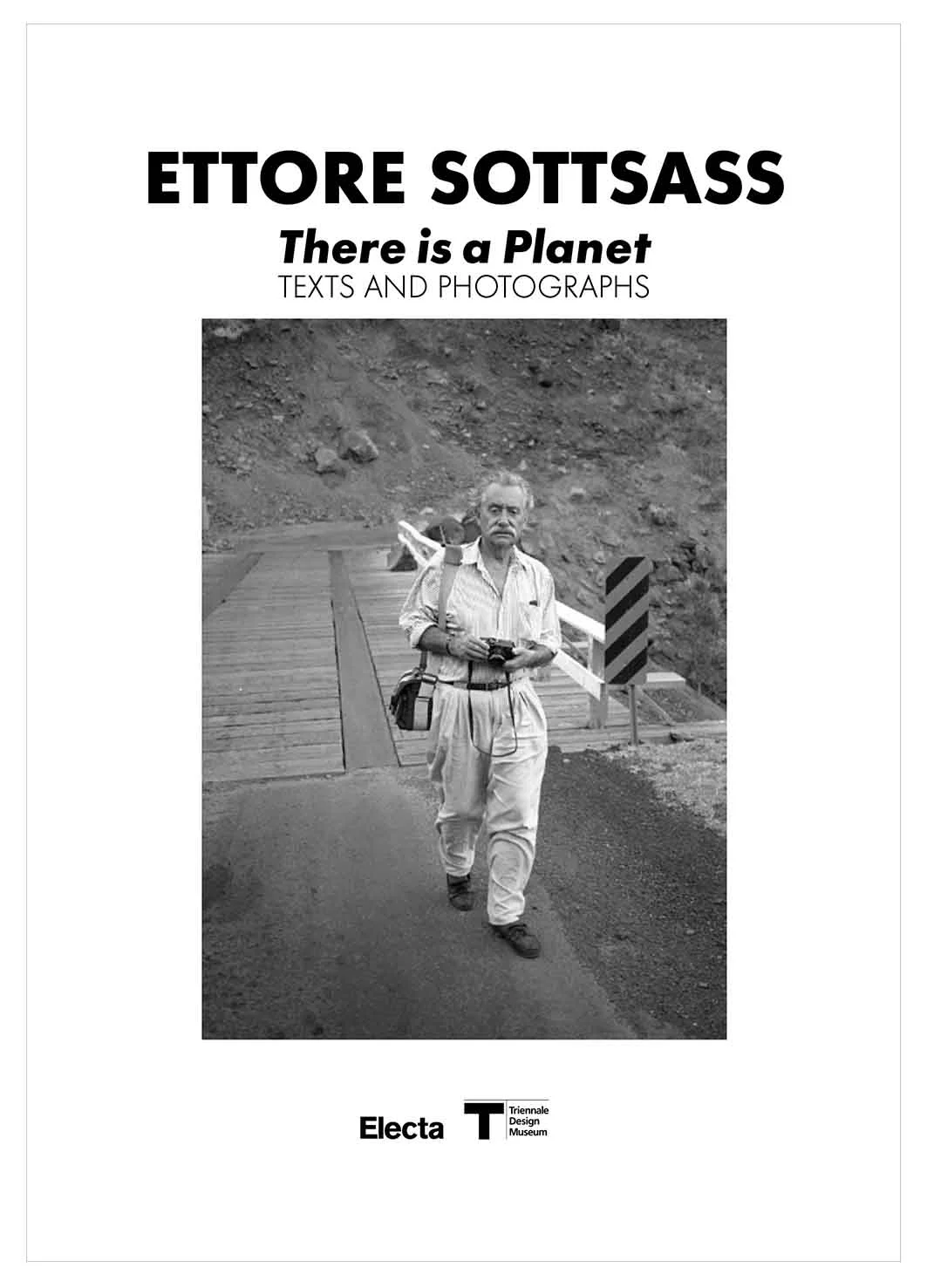 Cover_ThereIsAPlanet copia.jpg