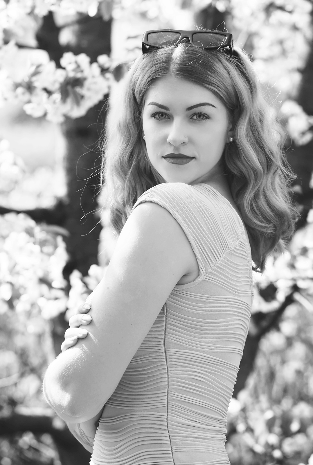 Annie1bw.jpg