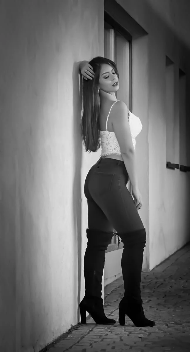 anthonyvernon-6bw.jpg
