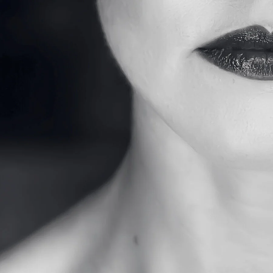 Black and White-27.jpg