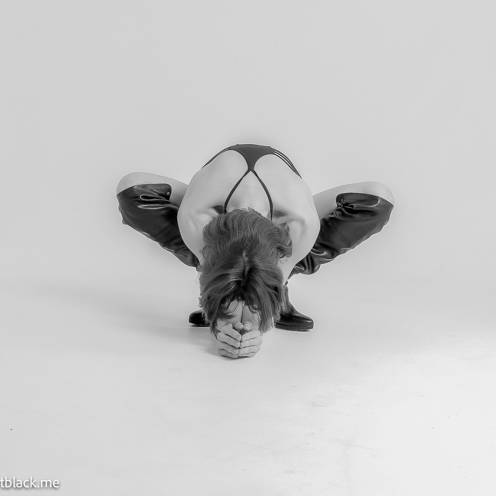 Bodies_0001-102.jpg