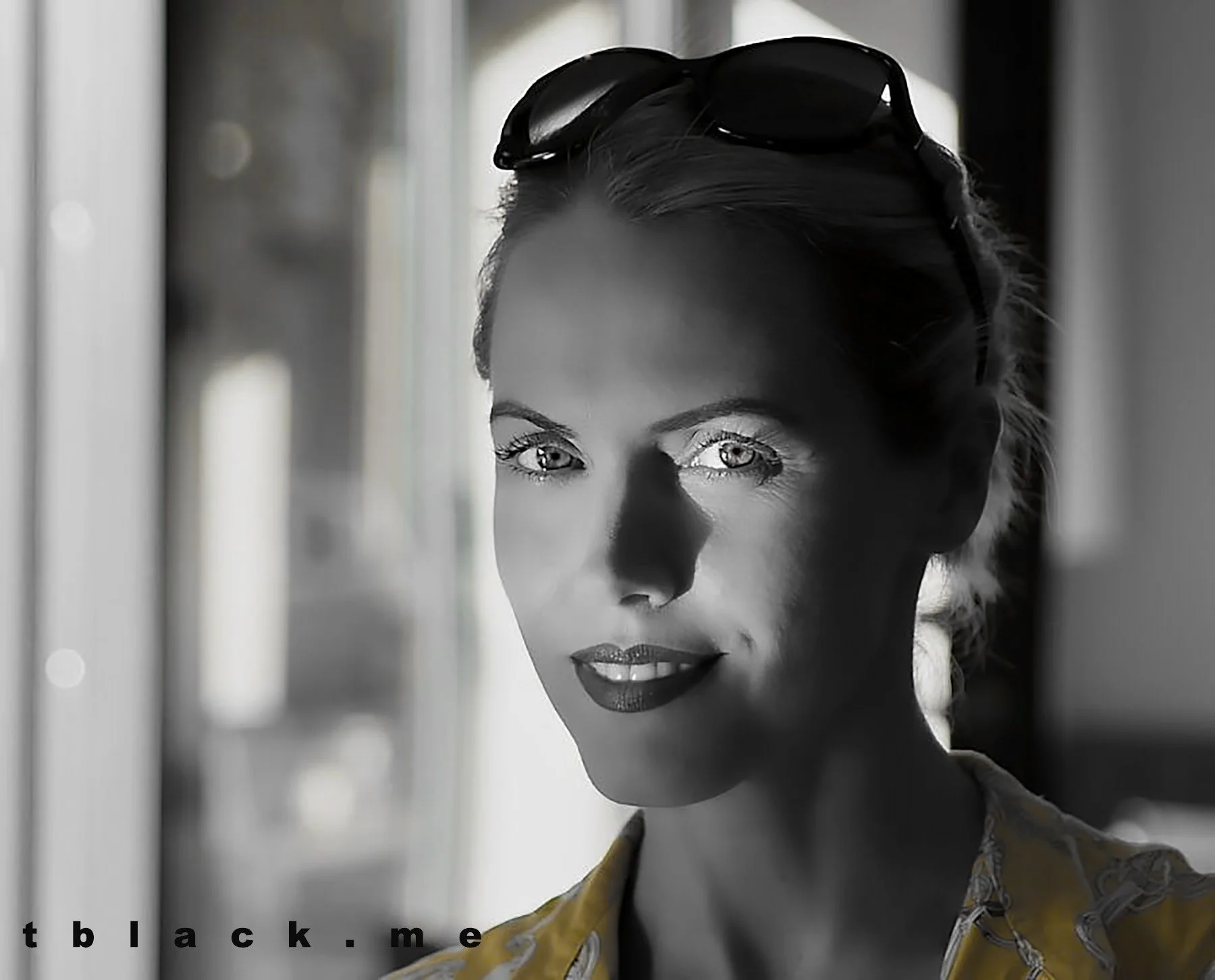 tblack.me+NiFam-41.jpg