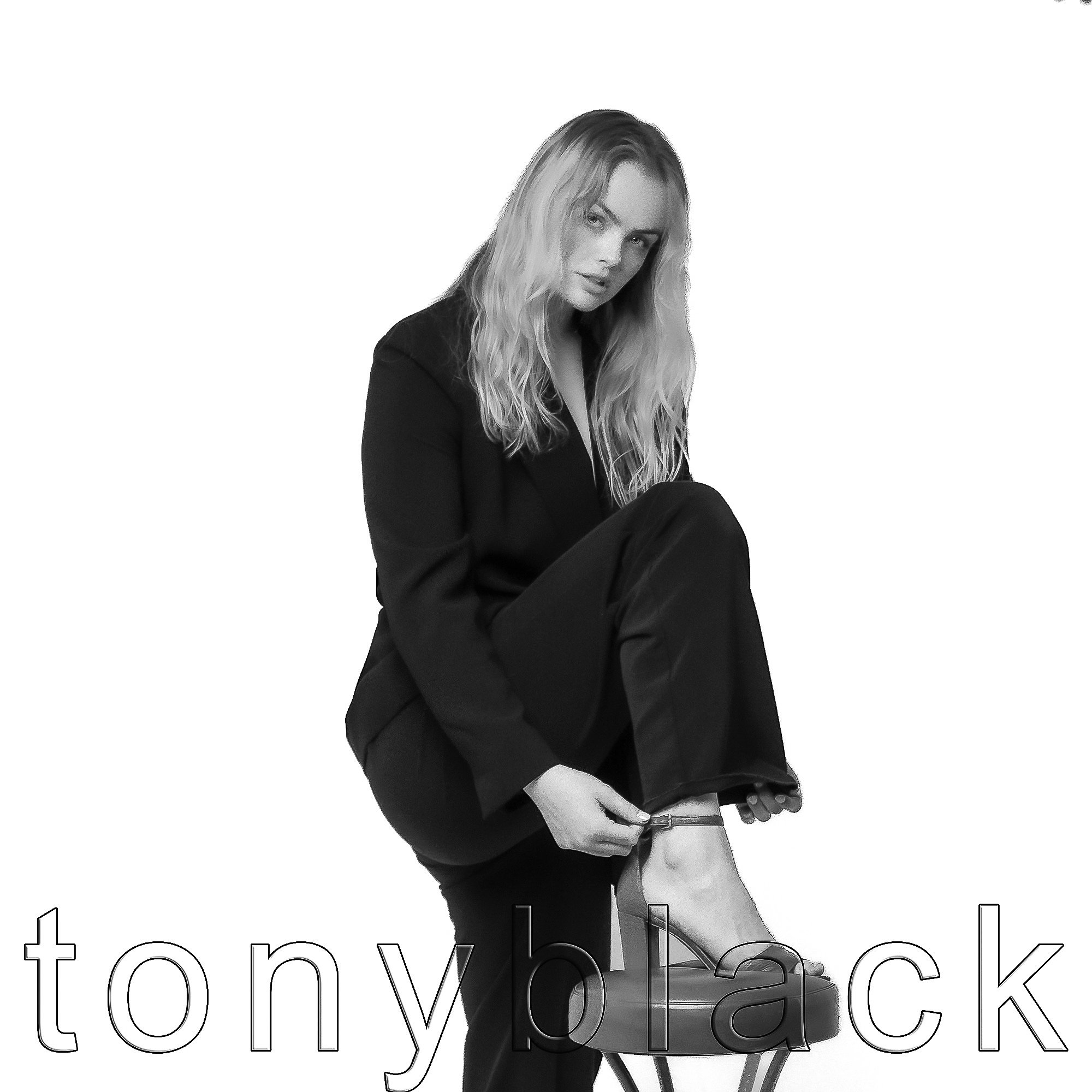 Leonie Hat__Stuttagrt-Jan-2025-50.jpg