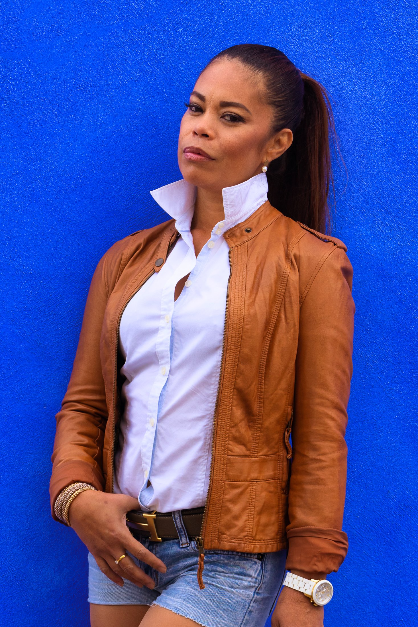 tblack.me_Ana_Uni_2021_Bluewall-2.jpg