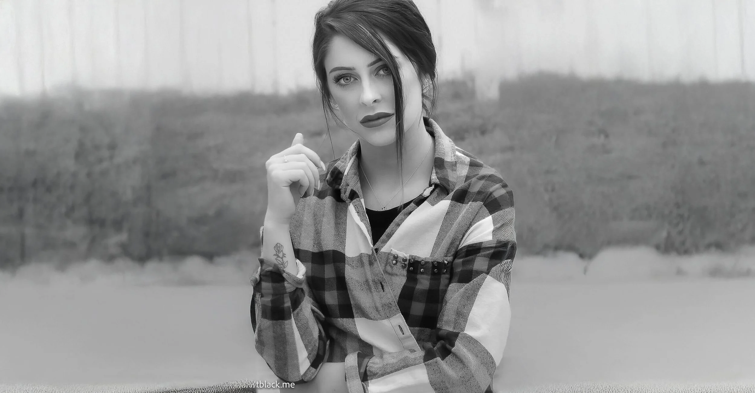 tblack.me-7.jpg