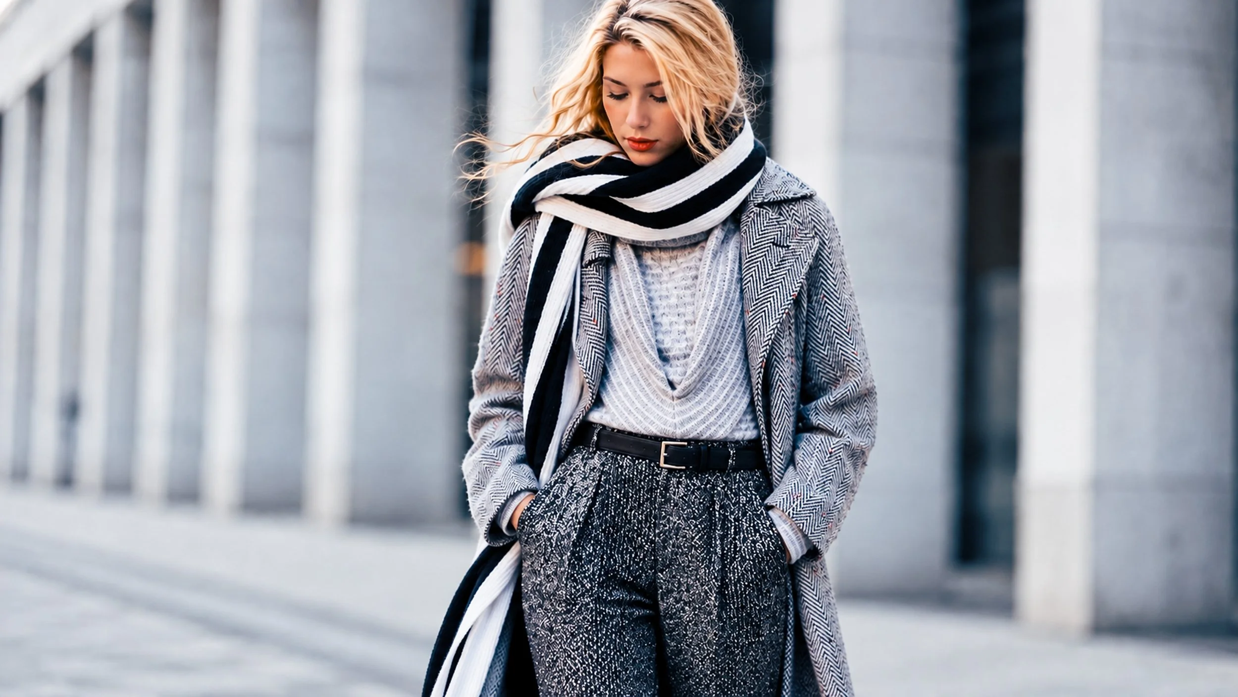 Urban-Elegance-in-Monochrome.jpg