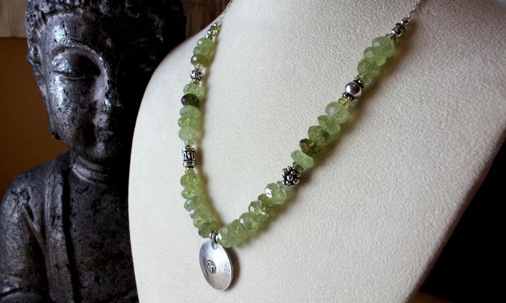 green garnet chain.jpg