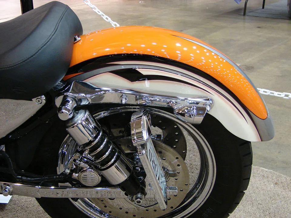 05hd-custom.jpg