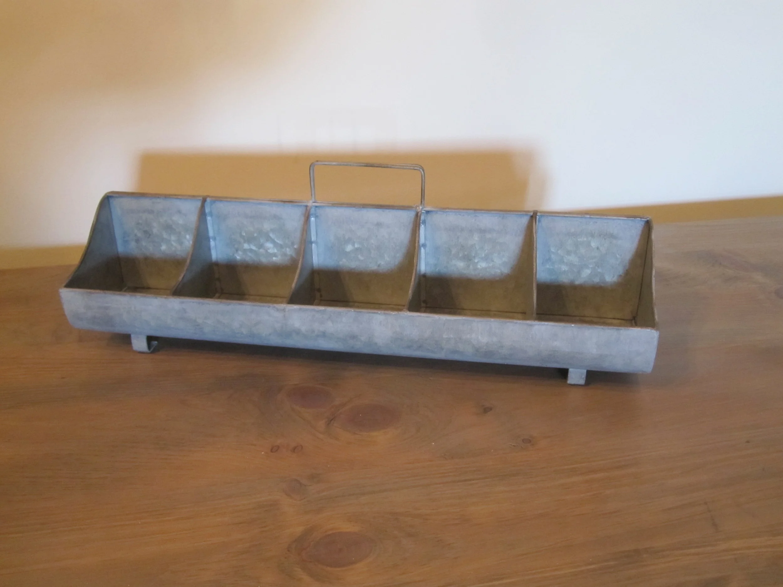 galvanized-feeder-tray.jpg