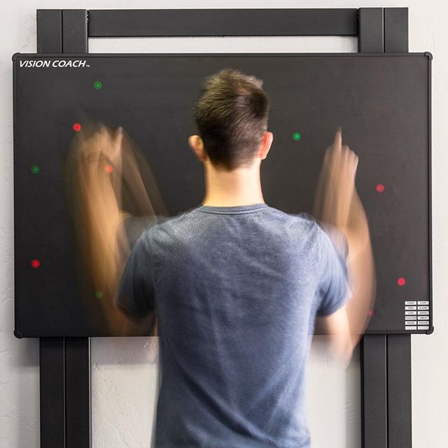 TRAIN TO BE THE FINEST ATHLETE IN THE WORLD WITH THE #VISIONCOACH INTERACTIVE LIGHT BOARD 
Discover how the #visioncoach can be customized into #sport specific training routines, ensuring complete #conditioning for maximized #performance

#visioncoac