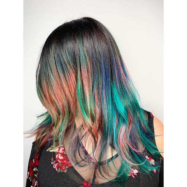 THIS COLOUR PROFILE IS REALLY WORKING FOR HER // no tricky root grow out ✅ deadly colour ✅ what else can you ask for??? For bookings & consultations:
CALL: 780-989-0204
TEXT: 587-988-8958
.
.
.
.
#YEGStylist #YEGHair #YEGSalon #BehindTheChair #BehindTheChairPics #BTC #BTCPics #Yeagers #YEGSalon #KevinMurphy #Davines #RAndCo #WhyteAvenueSalon #ModernSalon #BarberShop #Selfie #HealthyHair #InstaHair #HairDo #Haircut #ColorExpert #Brunette #Blonde #LongHair #HairCare #SalonSelfie #HairSalon #Hairstylist #Balayage #Hairstyle