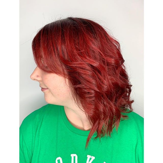 LOOK YOUR “BESTIVE” WHEN IT’S TIME TO BE FESTIVE // Need to spruce up your look before the holidays? DON’T WAIT— We are booking up faster than ever for the holiday season! Call or text now or be put on the knotty list.
For bookings & consultations:
CALL: 780-989-0204
TEXT: 587-988-8958
.
.
.
.
#YEG #YEGMade #YEGLocal #YEGHair #YEGHairstylist #YEGStylist #YEGSalon #Edmonton #Hair #Hairstylist #HairInspo #Balayage #BehindTheChair #Olaplex #Blonde #HairGoals #Hairbrained_Official #ModernSalon #BTC #Davines #ShadesEQ #LorealINOA #BeautyBlogger #HairColour