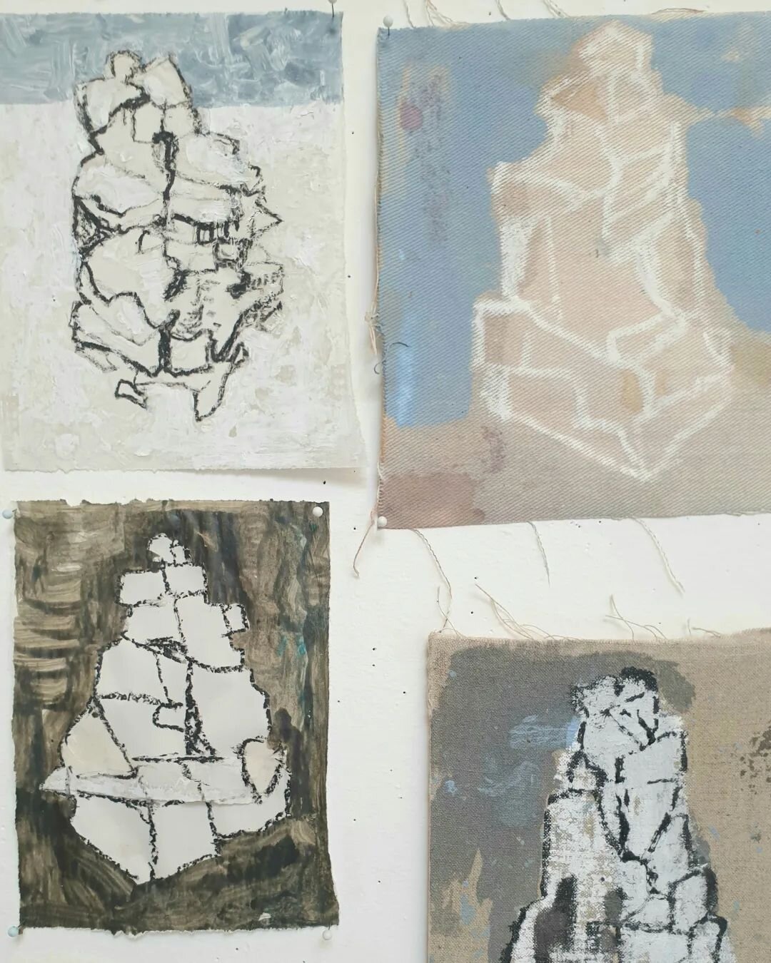 Cairn drawings on the wall