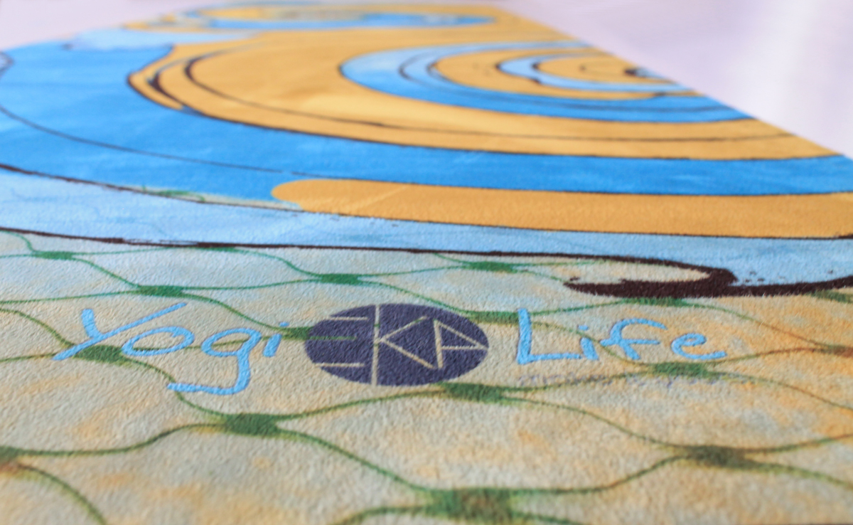Wave_towel_CloseUp_web.jpg