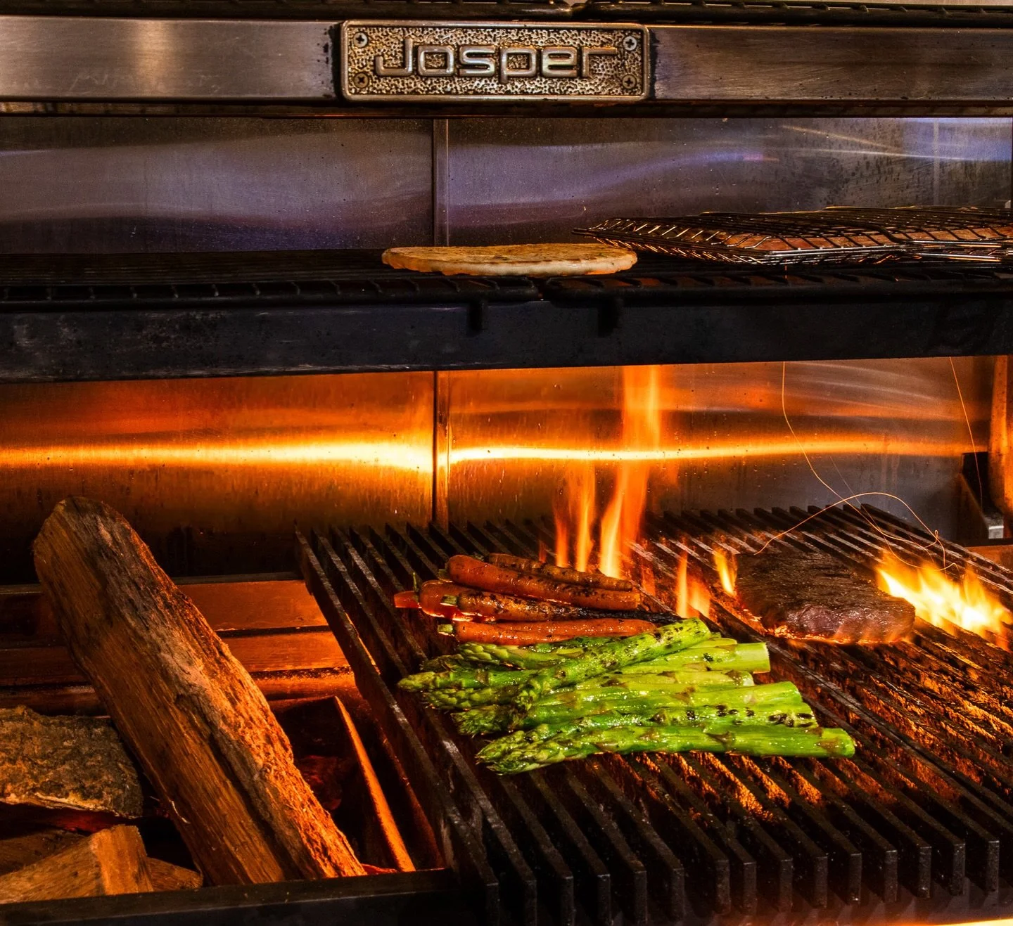 It may be cold outside, but our wood-fired grill is always bringing the heat. 🔥

Join us for @choosechicago Restaurant Week now through February 8 for $60 three-course dinner and $30 weekend brunch menus.

Menus + reservations: the-dawson.com