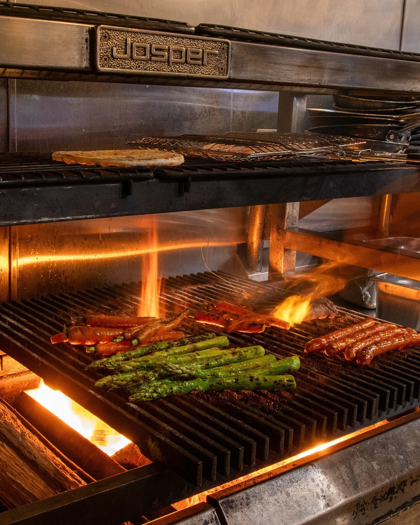 Headed to Windy City Smokeout? 🔥 Make The Dawson your first stop before the festival or wind down with us afterward. Wood-fired cooking, and craft cocktails all weekend long.