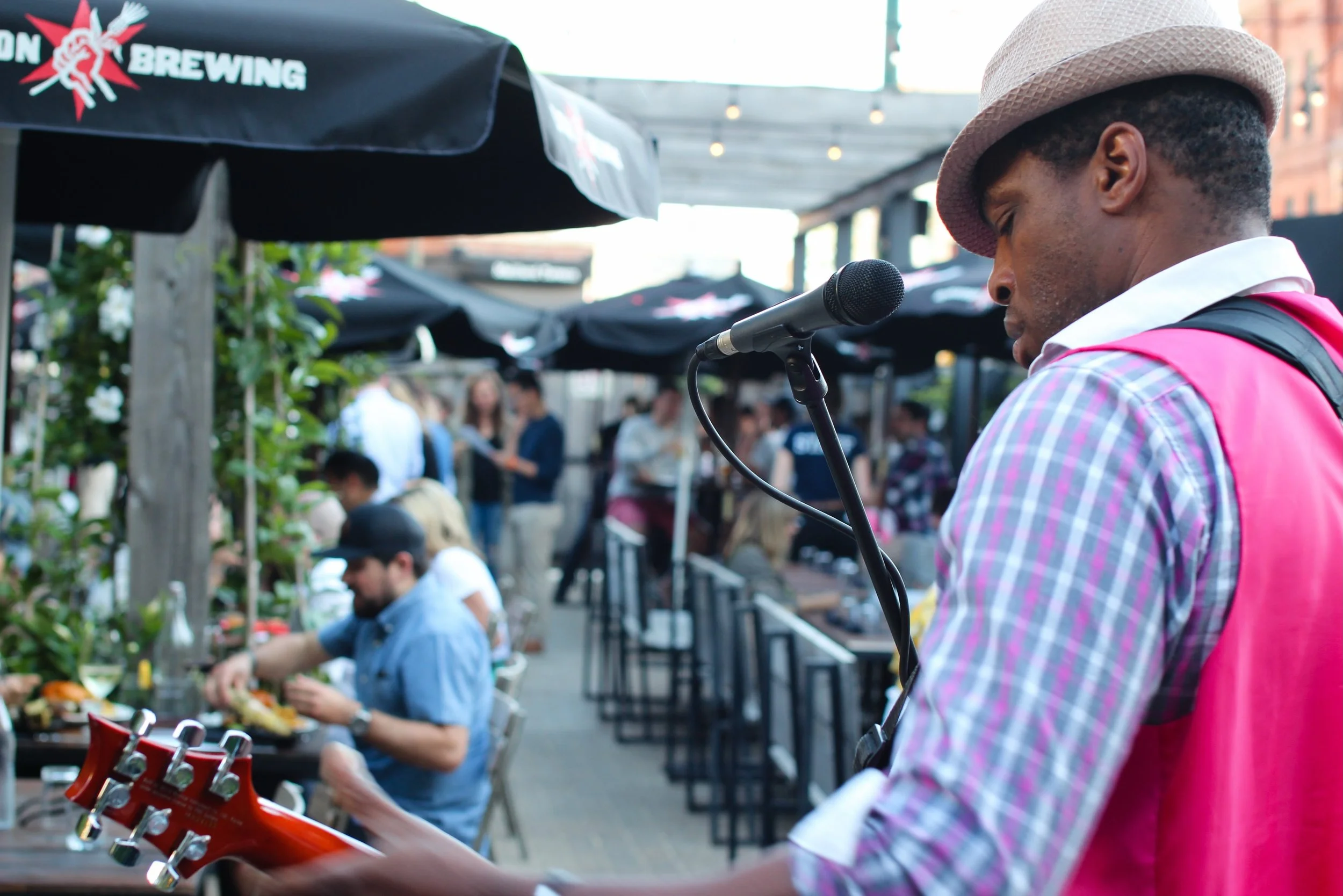 Ease into Sunday with Keithen Banks live on the patio. 🎶 Dawson City Limits is back today from 4&ndash;7pm, with cocktails flowing and the grill fired up. 🔥🎸