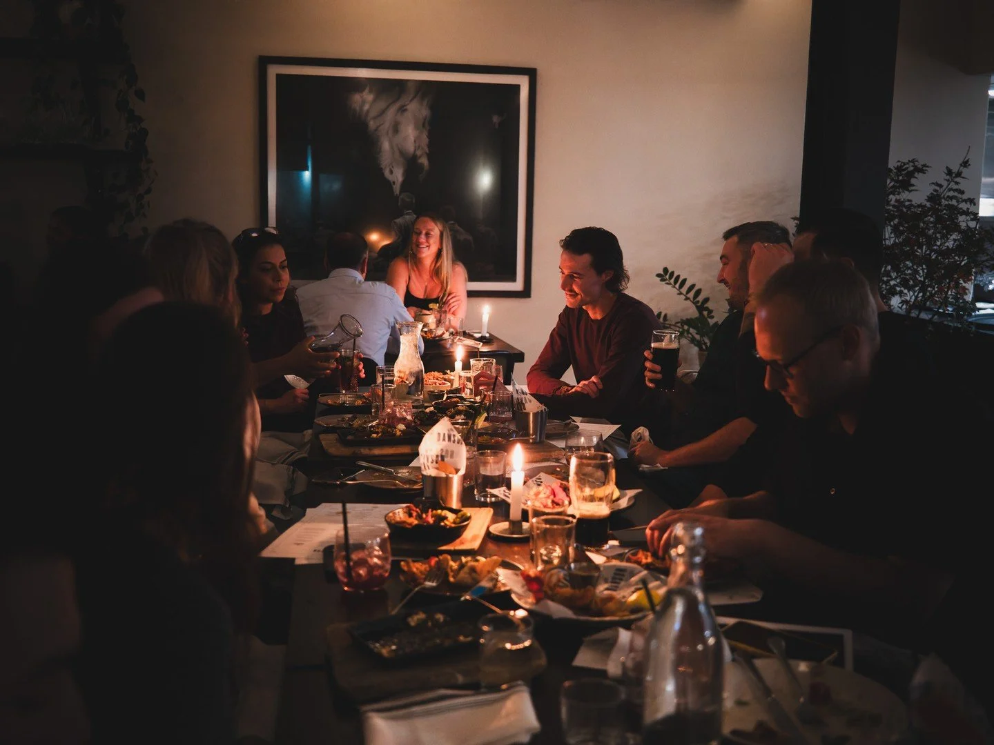 Rainy nights call for candlelit dinners with friends and plenty to share. ☔️🕯️
