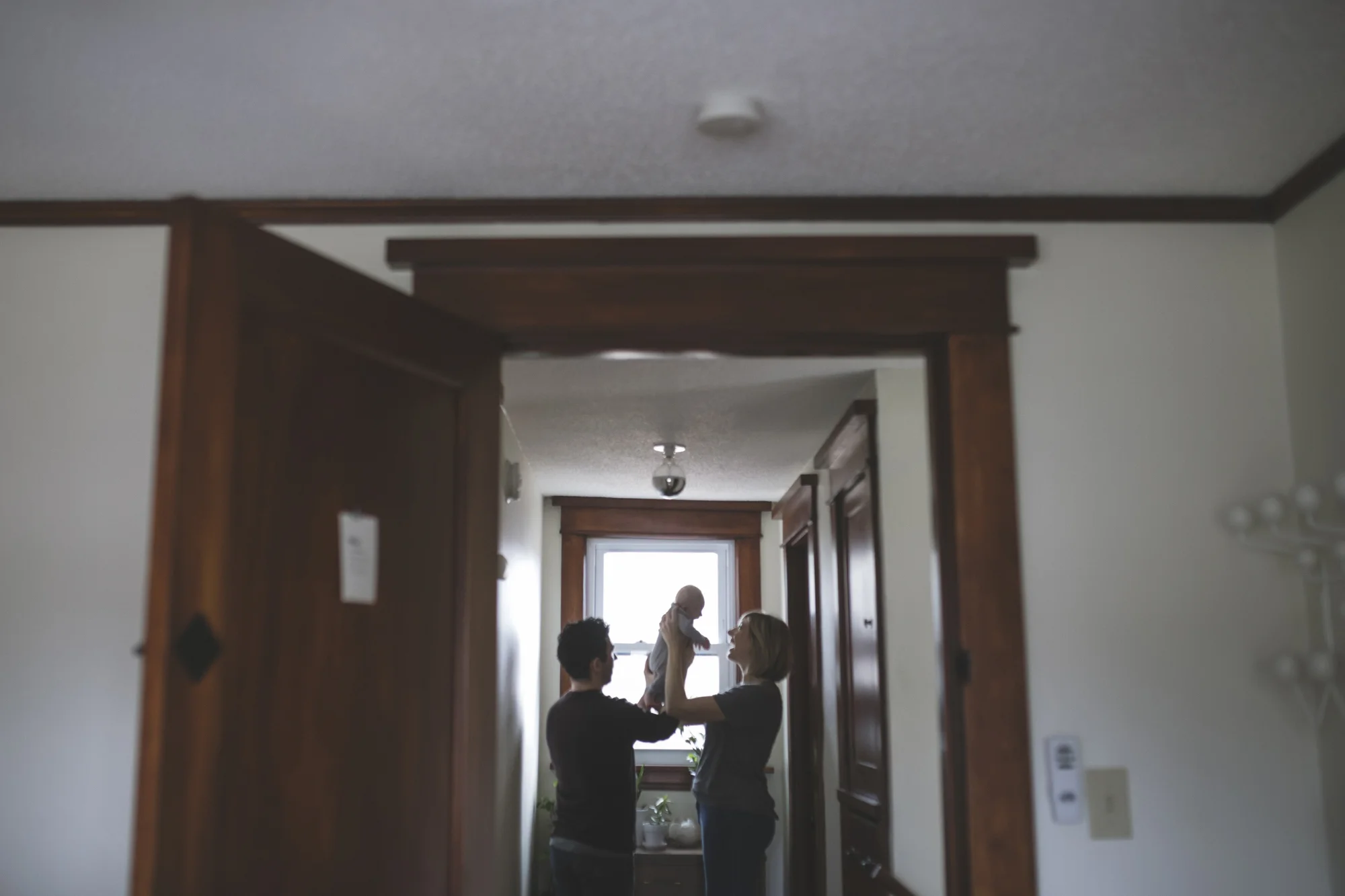 22-minneapolis in-home family photographer.jpg