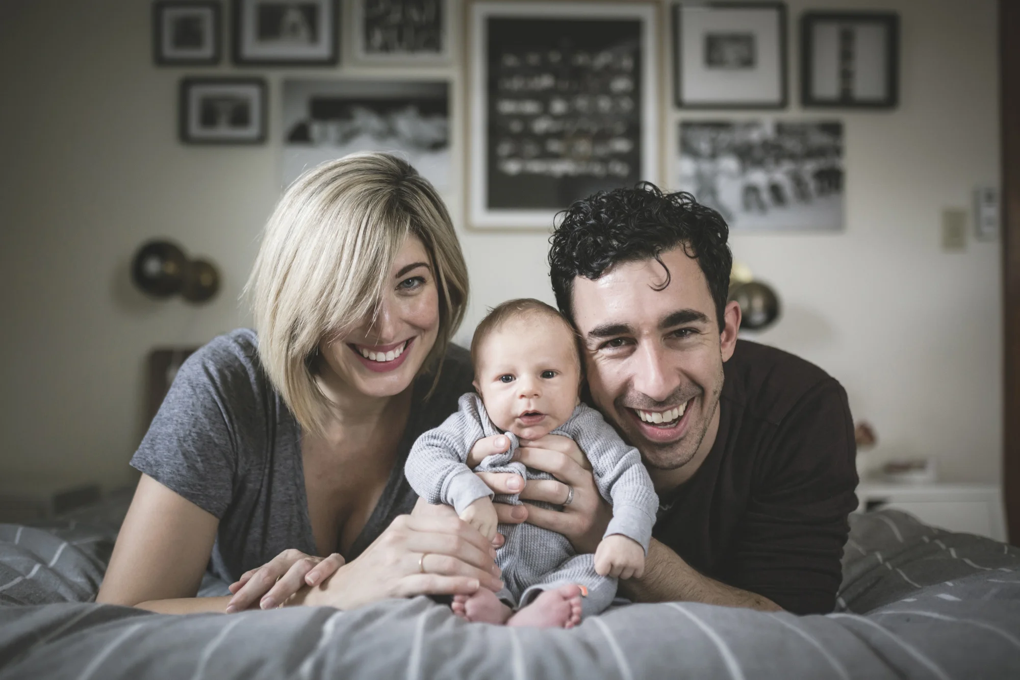 27-minneapolis in-home family photographer.jpg