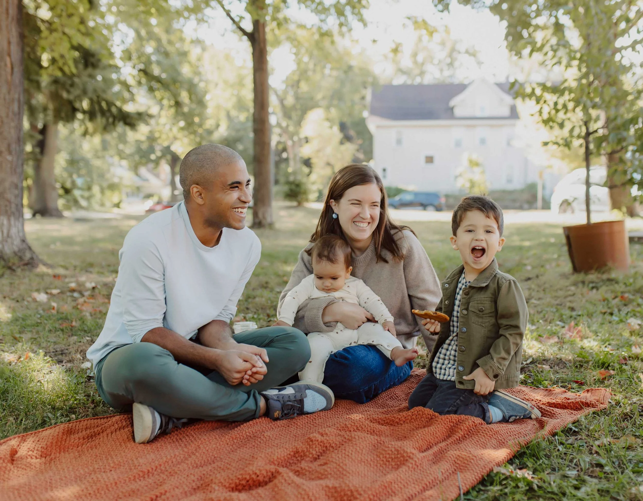 candid minneapolis family photographer-5.jpg