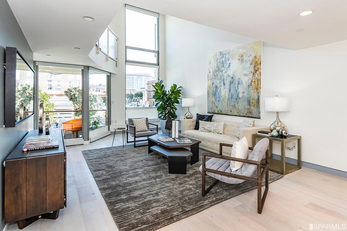 188 South Park #3 sold in May, 2019 for $1,700,000 after over 100 days on market. The SLI zoning (SERVICE/LIGHT INDUSTRIAL) caters for Live/Work.