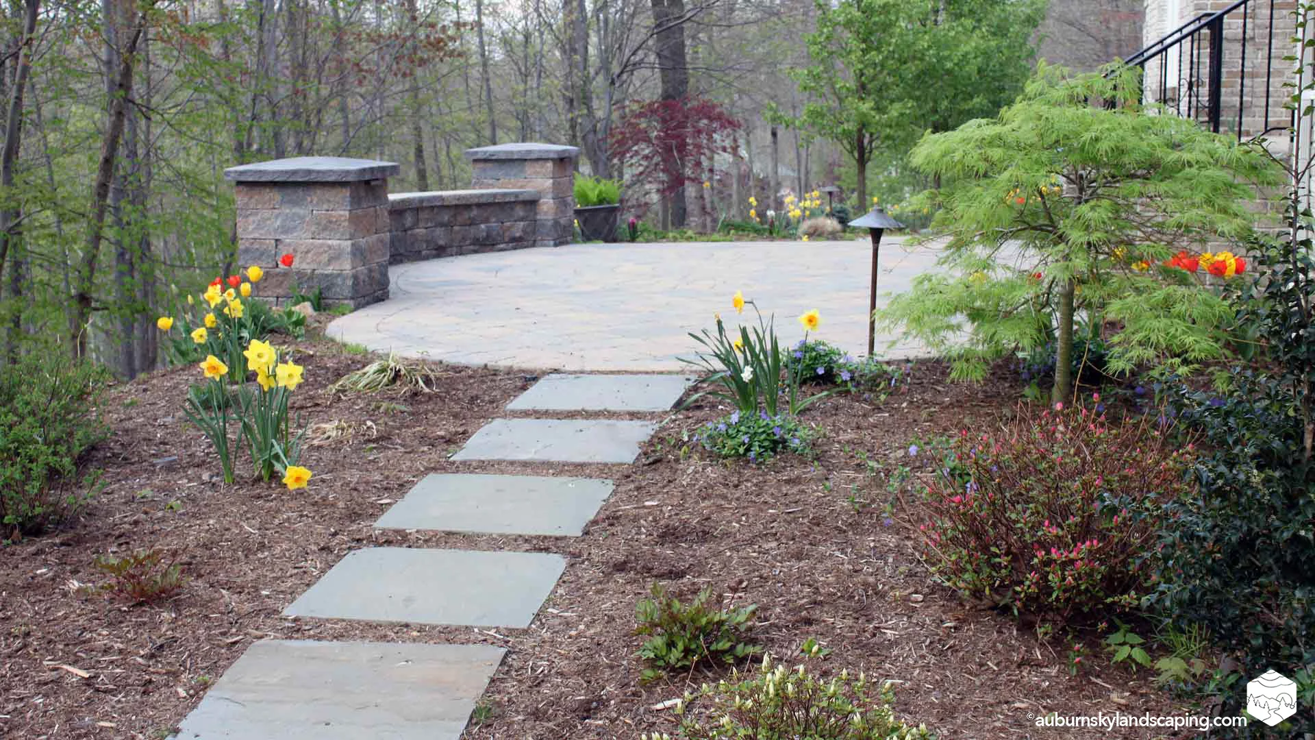 Auburn-Sky-Landscaping-Stepping-Stone-Slabs-Paver-Patio-Wall.jpg