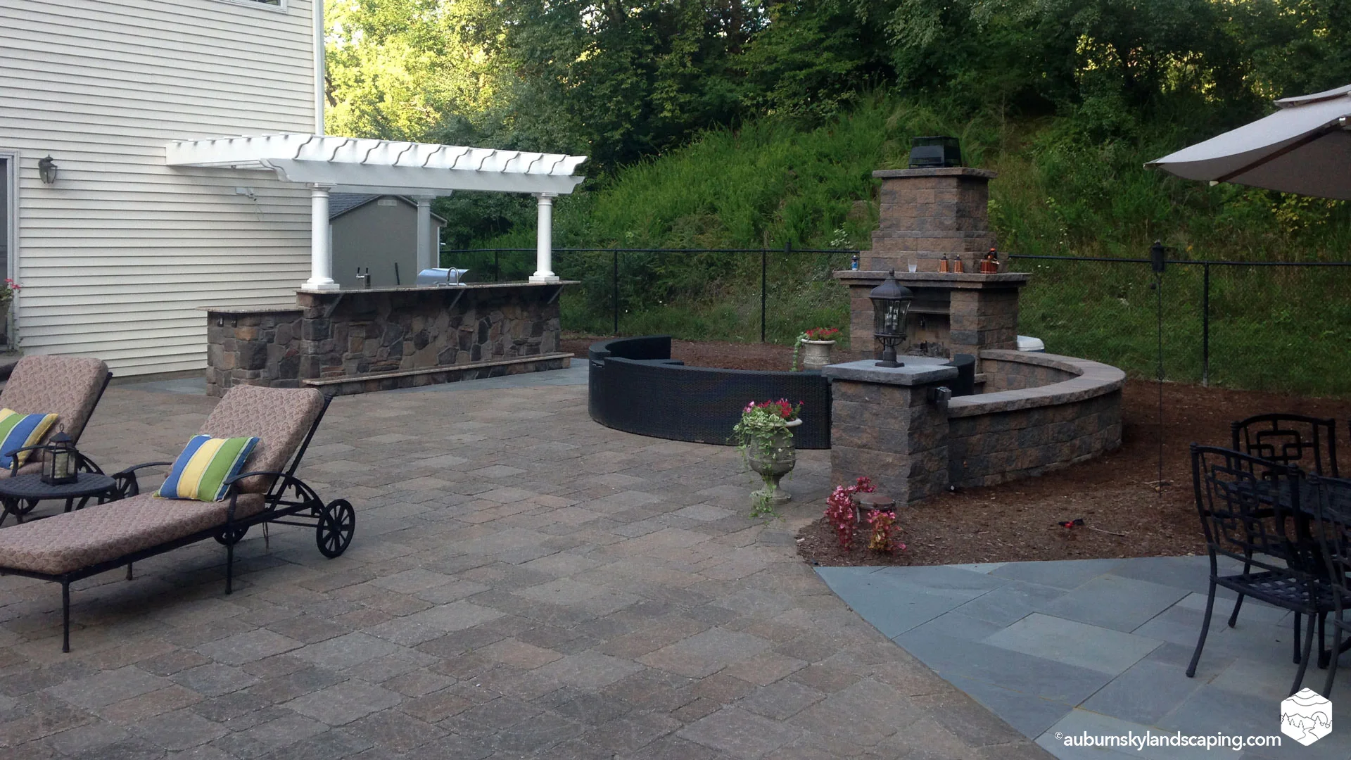 Auburn-Sky-Outdoor-Bar-Patio-Fireplace.jpg
